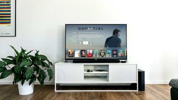 How Are Smart TVs Integrating with Home IoT Ecosystems for Seamless Control?