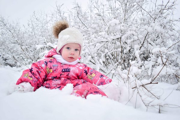 What are the Best Tips for Wearing a Statement Skirt with a Simple Top?